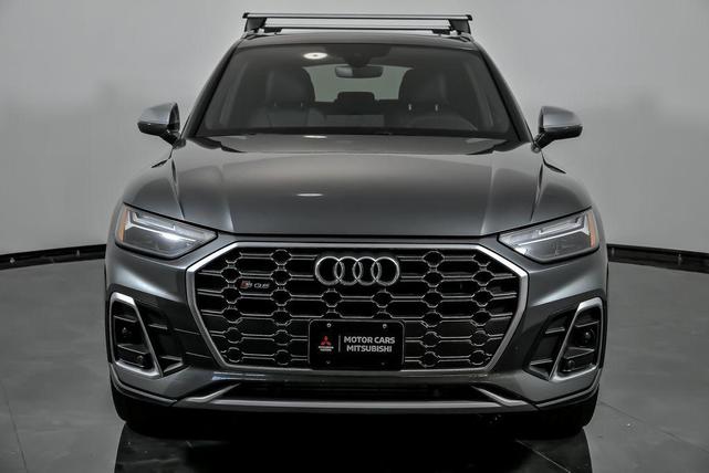 Photo of 2021 Daytona Gray Pearl Effect Audi SQ5