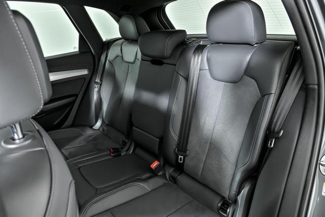 Photo of 2021 Daytona Gray Pearl Effect Audi SQ5