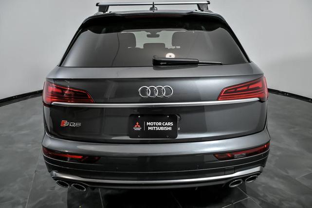 Photo of 2021 Daytona Gray Pearl Effect Audi SQ5