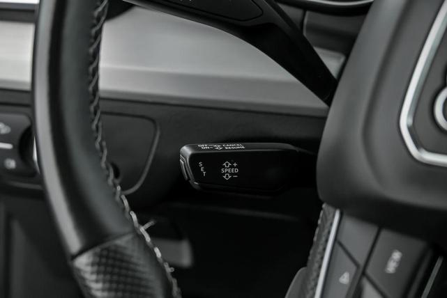 Photo of 2021 Daytona Gray Pearl Effect Audi SQ5