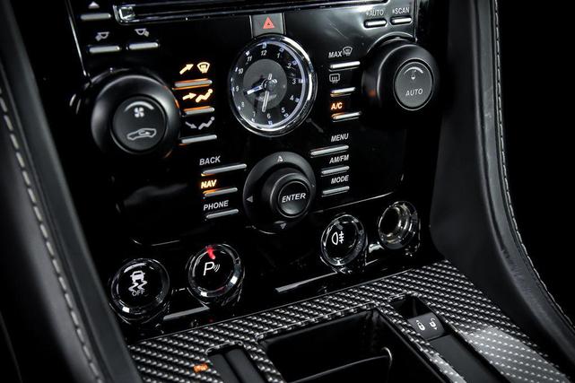 Photo of 2015 Jet Black Aston Martin Vantage GT