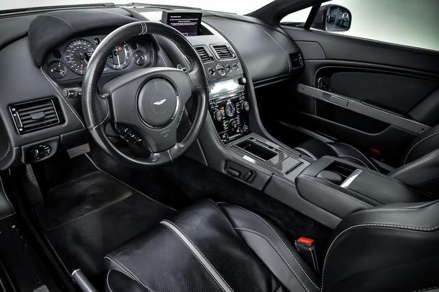 Photo of 2015 Jet Black Aston Martin Vantage GT