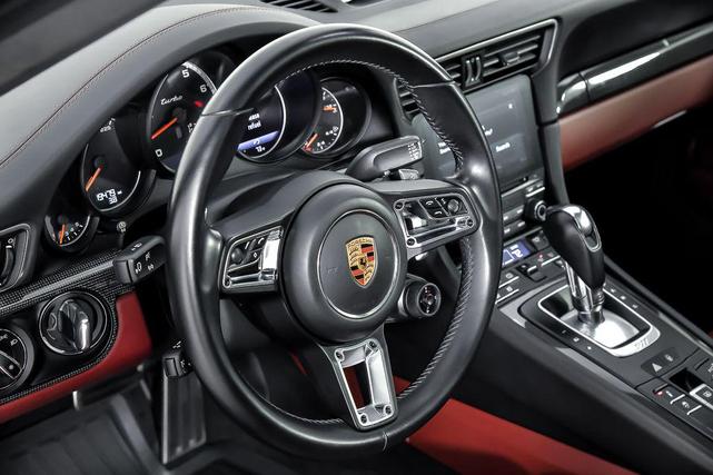 Photo of 2018 Black Porsche 911