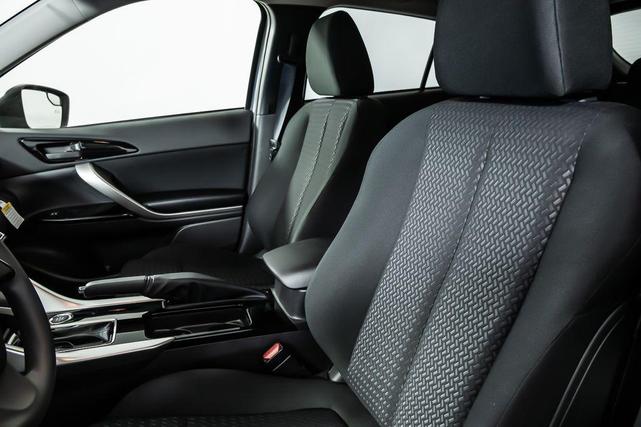 Photo of 2025 Alloy Silver Metallic Mitsubishi Eclipse Cross