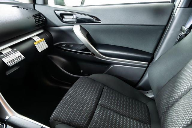 Photo of 2025 Alloy Silver Metallic Mitsubishi Eclipse Cross