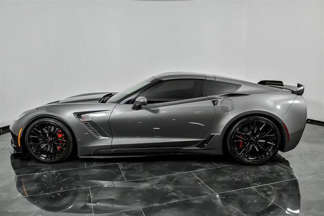 Photo of 2015 Shark Gray Metallic Chevrolet Corvette