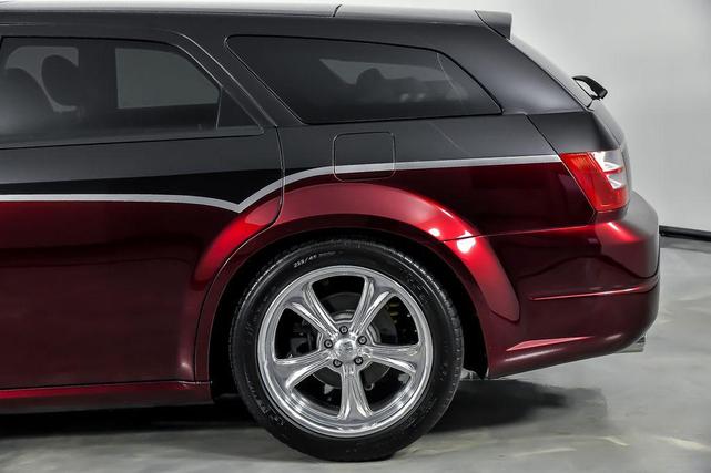 Photo of 2005 Brilliant Black Crystal Pearlcoat Dodge Magnum