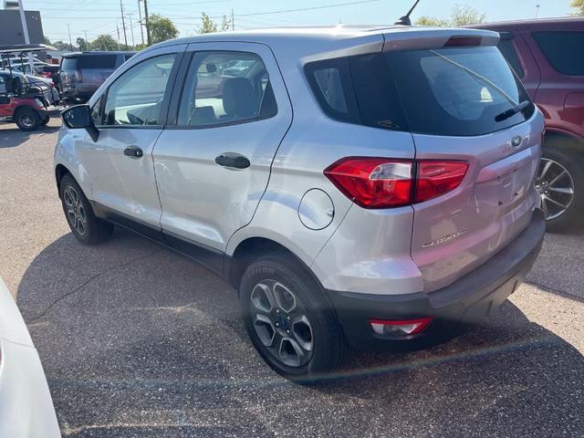 Photo of 2018 Moondust Silver Metallic Ford EcoSport