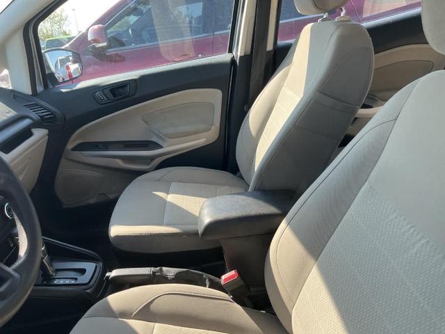 Photo of 2018 Moondust Silver Metallic Ford EcoSport
