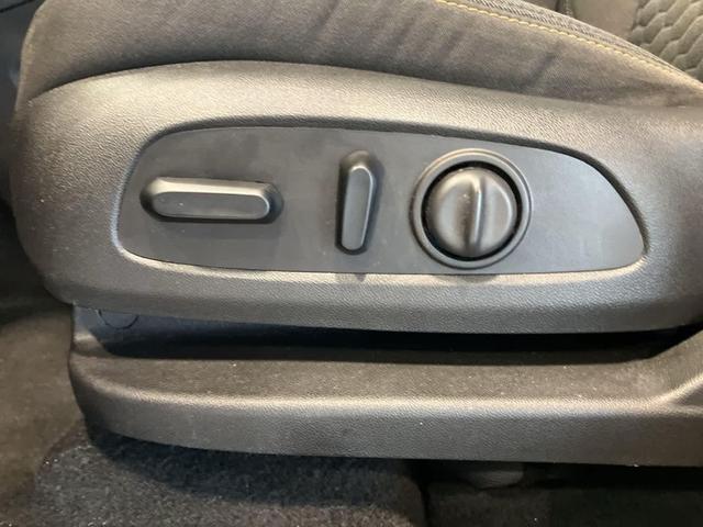 Photo of 2020 Nightfall Gray Metallic Chevrolet Equinox