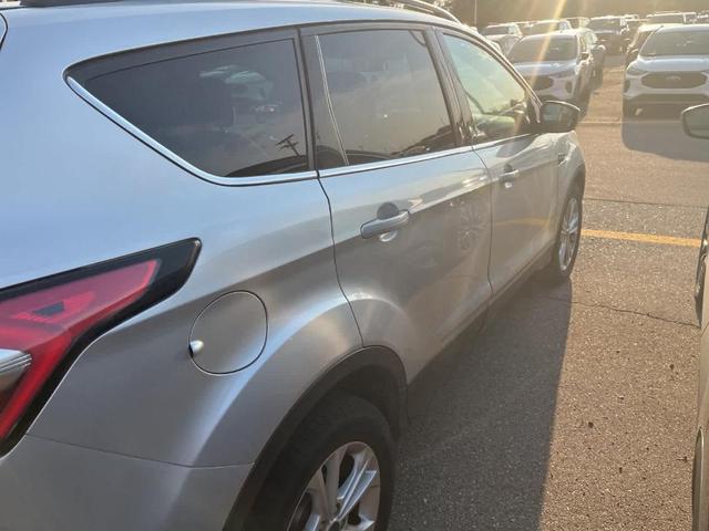 Photo of 2017 Ingot Silver Metallic Ford Escape