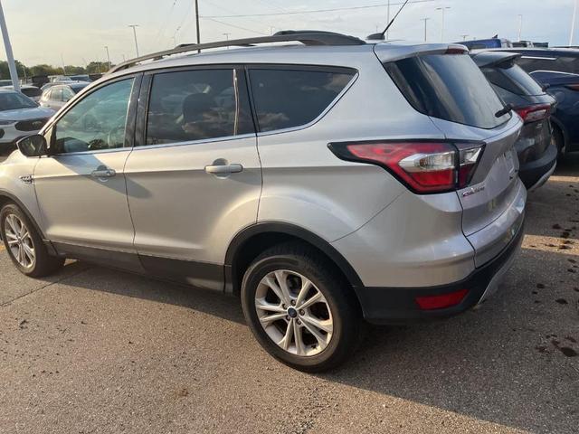 Photo of 2017 Ingot Silver Metallic Ford Escape