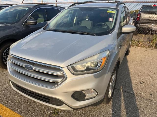 Photo of 2017 Ingot Silver Metallic Ford Escape