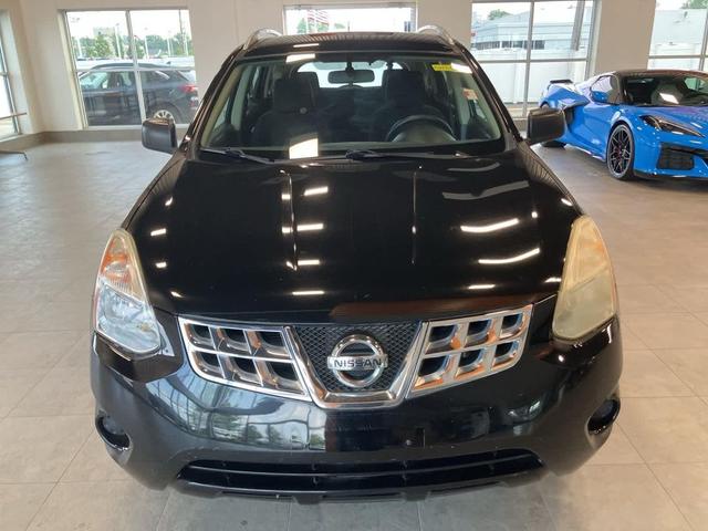 Photo of 2015 Super Black Nissan Rogue Select