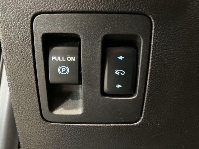 Photo of 2018 Shadow Black Ford F-150
