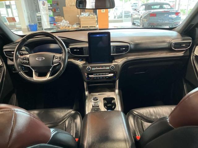 Photo of 2020 Agate Black Metallic Ford Explorer