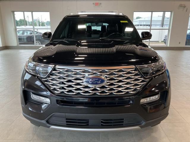 Photo of 2020 Agate Black Metallic Ford Explorer