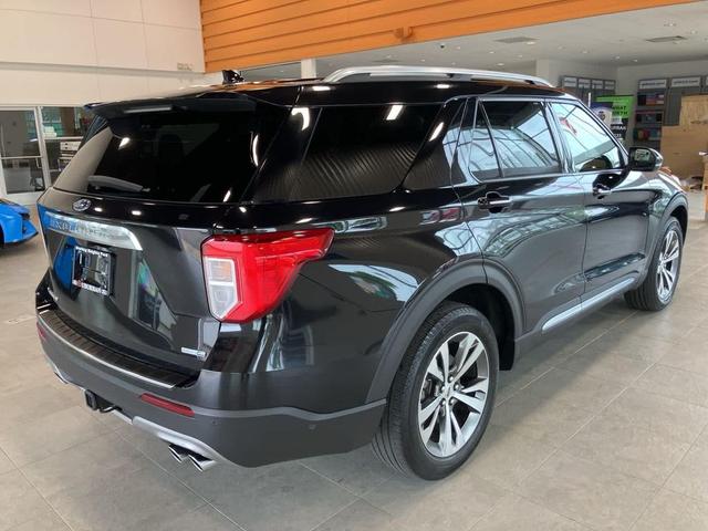 Photo of 2020 Agate Black Metallic Ford Explorer