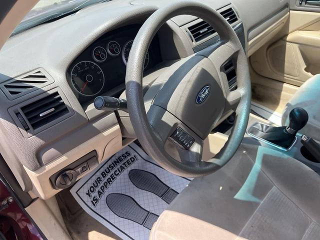 Photo of 2006 Red Ford Fusion