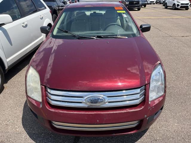 Photo of 2006 Red Ford Fusion