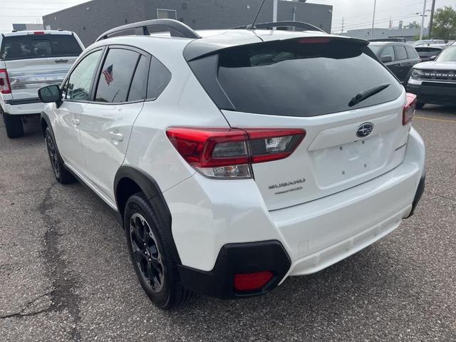 Photo of 2022 Crystal White Pearl Subaru Crosstrek