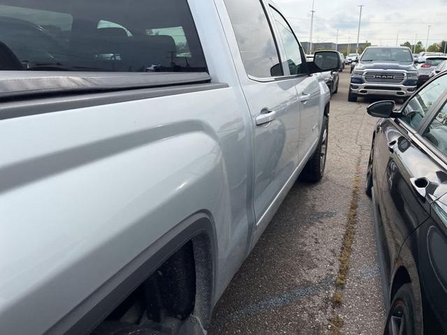 Photo of 2015 Quicksilver Metallic GMC Sierra 1500