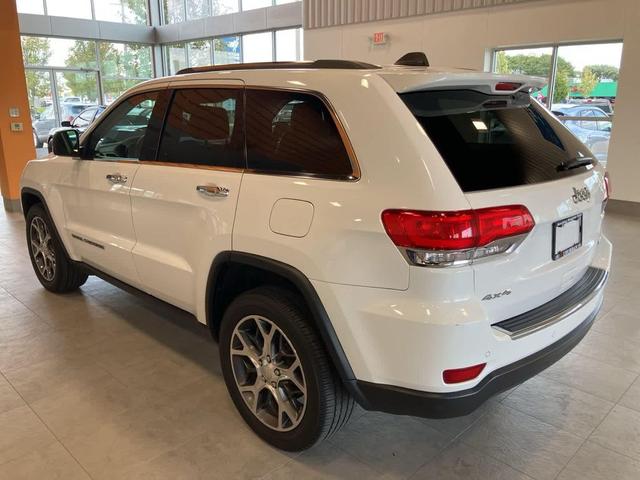 Photo of 2019 Bright White Clearcoat Jeep Grand Cherokee