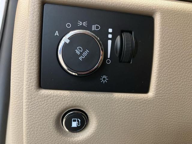 Photo of 2019 Bright White Clearcoat Jeep Grand Cherokee