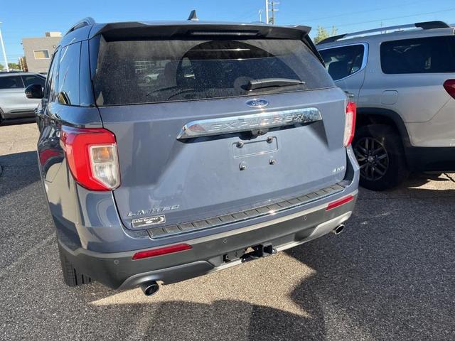Photo of 2021 Infinite Blue Metallic Tinted Clearcoat Ford Explorer