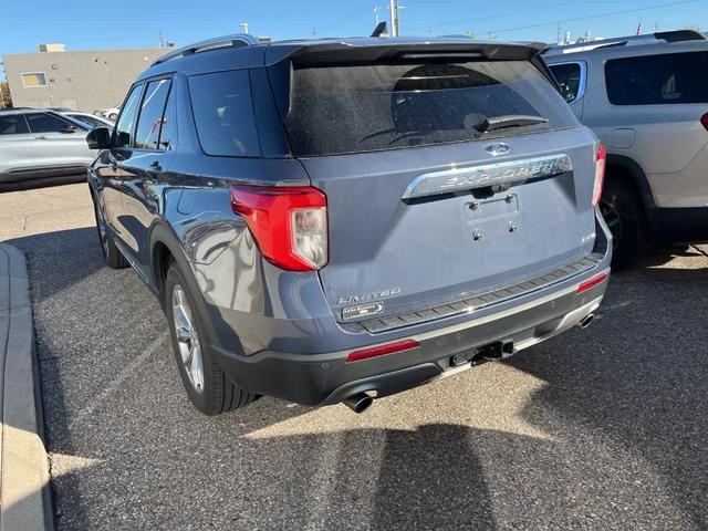 Photo of 2021 Infinite Blue Metallic Tinted Clearcoat Ford Explorer