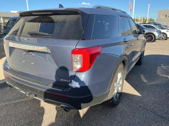 Photo of 2021 Infinite Blue Metallic Tinted Clearcoat Ford Explorer