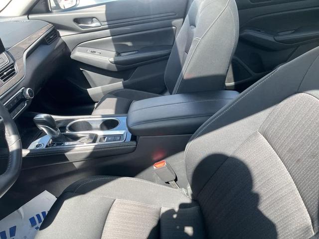 Photo of 2024 Brilliant Silver Metallic Nissan Altima