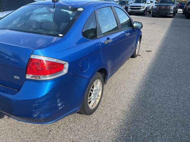 Photo of 2011 Blue Flame Metallic Ford Focus