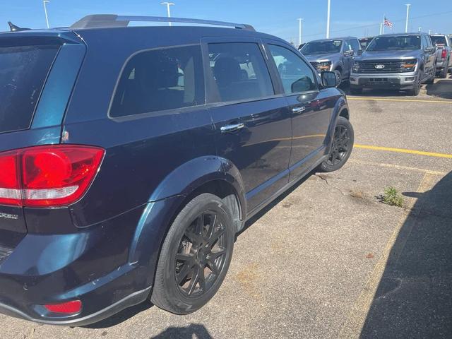 Photo of 2013 Fathom Blue Pearl Dodge Journey