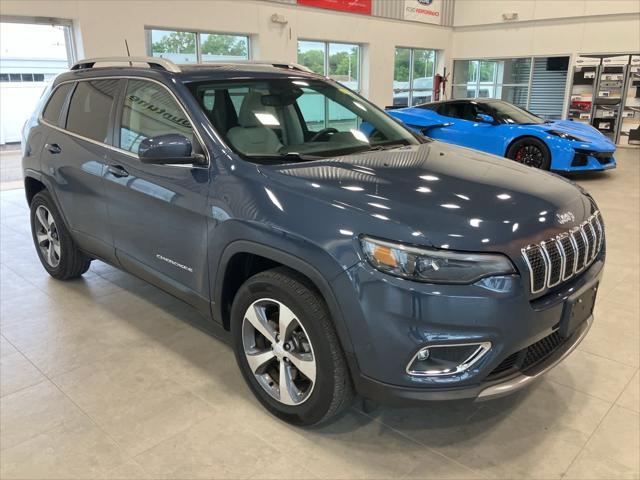 Photo of 2020 Blue Jeep Cherokee