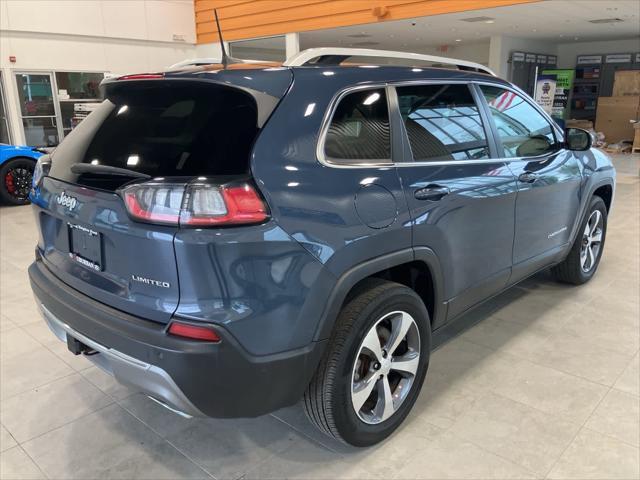 Photo of 2020 Blue Jeep Cherokee