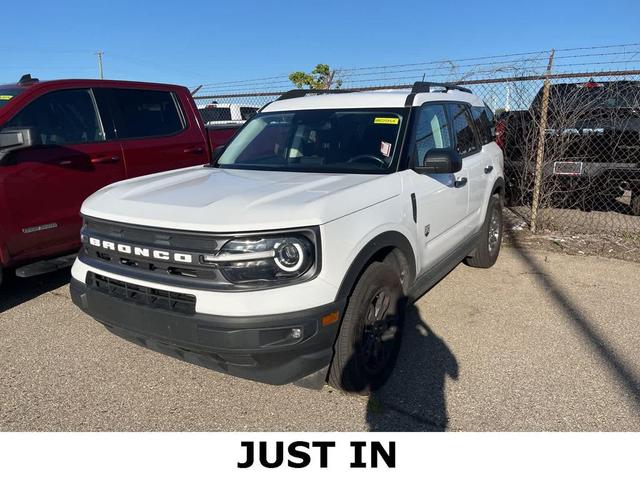 Photo of 2022 Oxford White Ford Bronco Sport