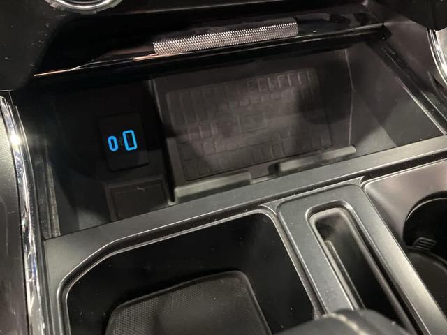 Photo of 2022 Agate Black Metallic Ford F-150
