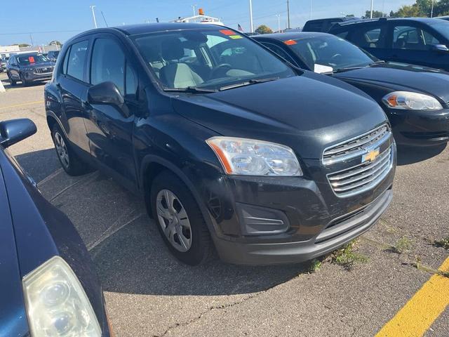 Photo of 2016 Black Granite Metallic Chevrolet Trax
