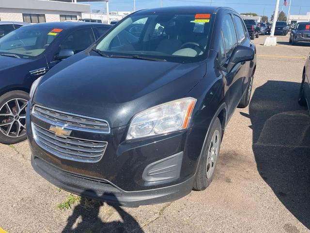Photo of 2016 Black Granite Metallic Chevrolet Trax