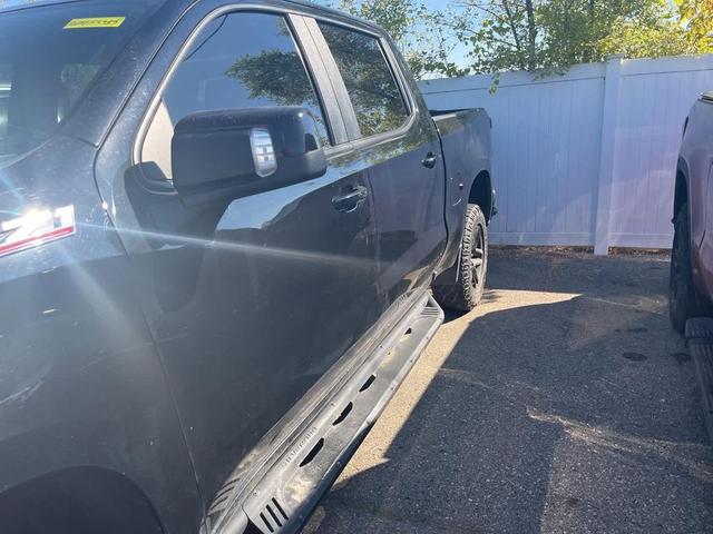 Photo of 2021 Black Chevrolet Silverado 1500