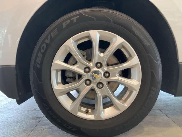 Photo of 2020 Silver Ice Metallic Chevrolet Equinox