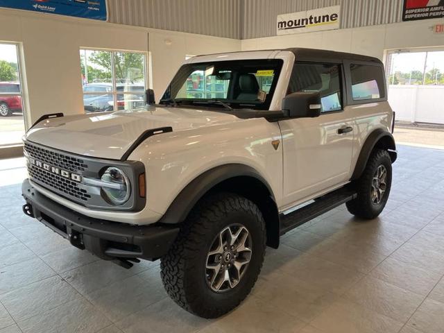 Photo of 2024 Oxford White Ford Bronco