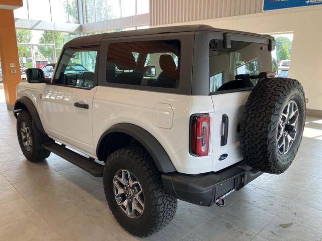 Photo of 2024 Oxford White Ford Bronco
