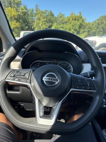 Photo of 2021 Super Black Nissan Versa