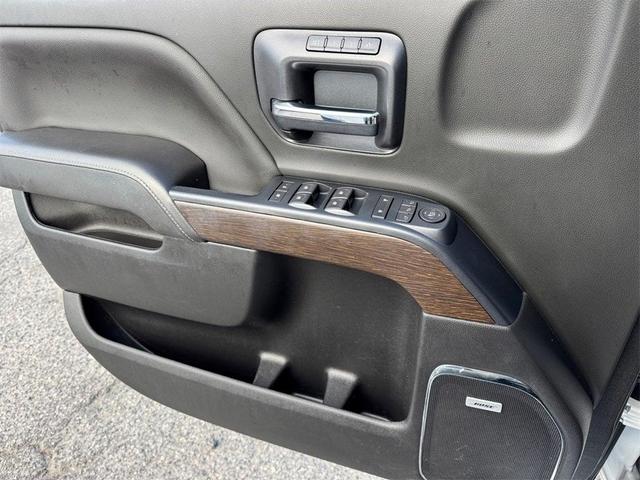 Photo of 2019 White Frost Tri-Coat GMC Sierra 3500