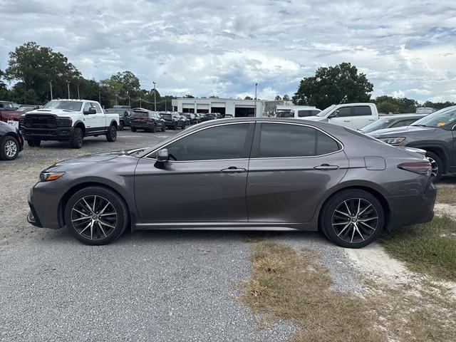 Photo of 2024 Gray Toyota Camry
