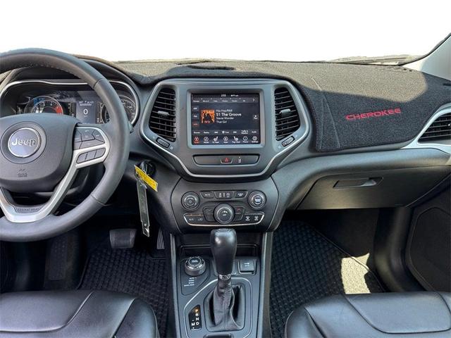 Photo of 2022 Hydro Blue Pearlcoat Jeep Cherokee