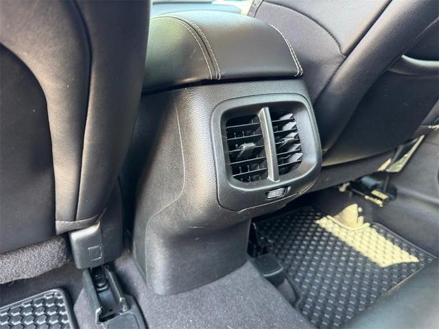Photo of 2022 Hydro Blue Pearlcoat Jeep Cherokee