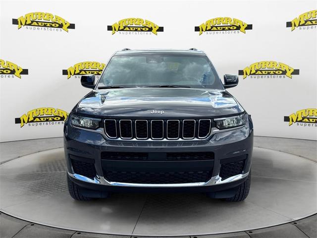 Photo of 2025 Metallic Jeep Grand Cherokee L